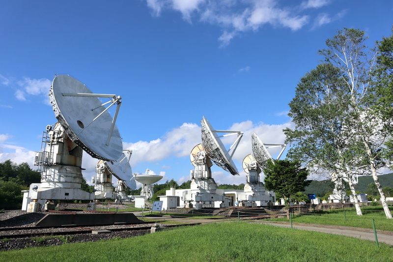 特集・長野県は“宇宙県”『信州星空ツーリズム』 長野県の星空の魅力を県内外の人に伝えるために 国立天文台野辺山宇宙電波観測所／株式会社南牧村振興公社・衣笠健三さん  | Go! NAGANO 長野県公式観光サイト