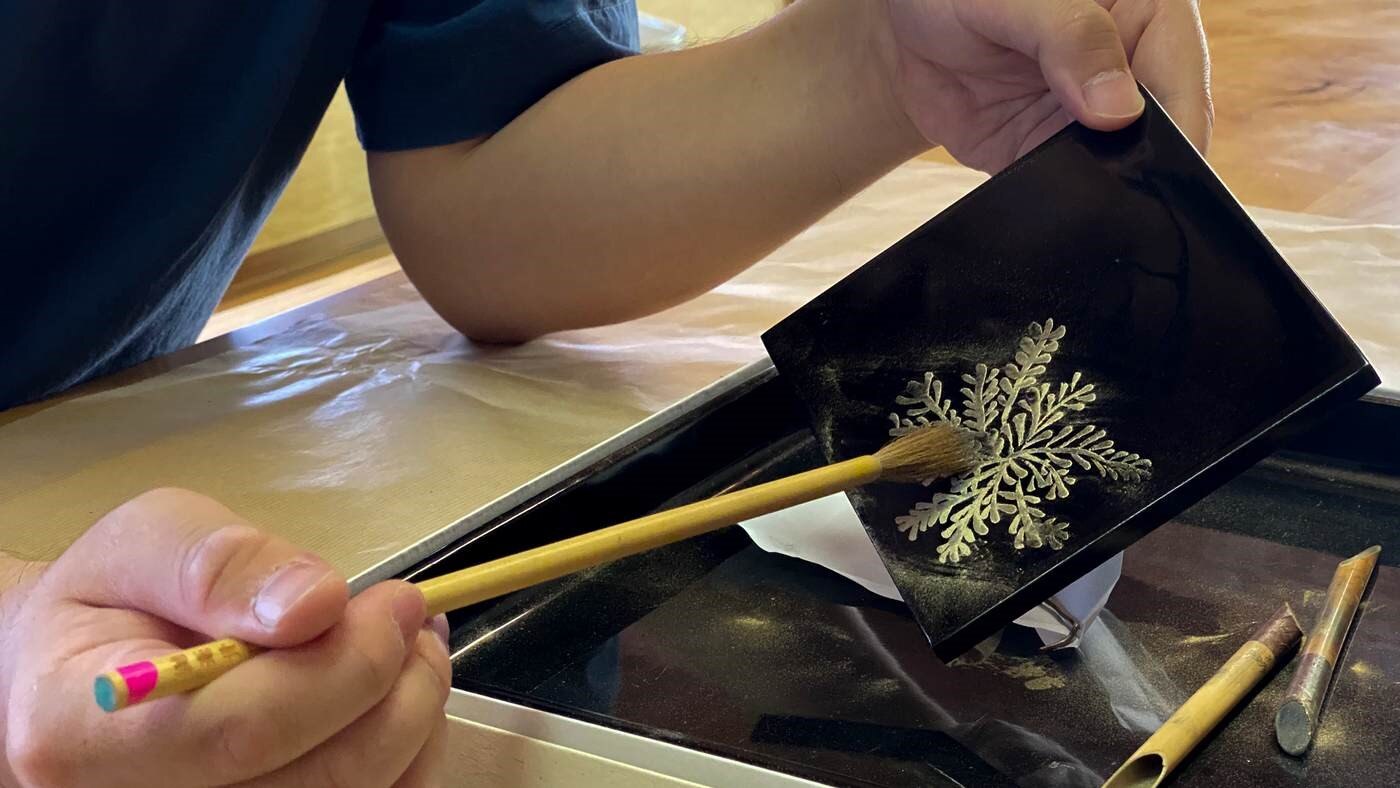 Lacquerware Decorating