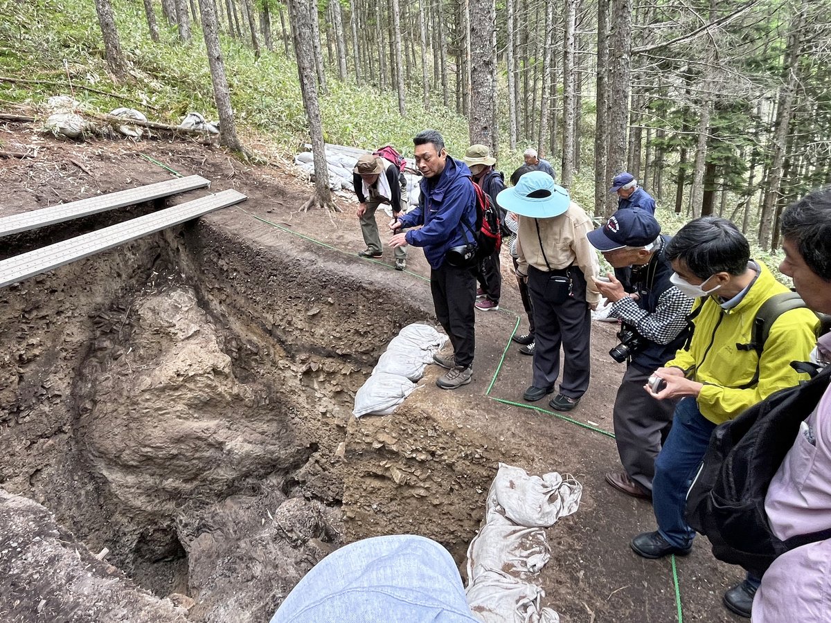 古代の信州ブランド・黒曜石。 下諏訪の黒曜石鉱山「星ヶ塔遺跡」で、縄文文化に触れる